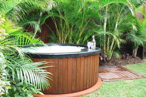 Property photo of 10 Savannah Place Forest Lake QLD 4078