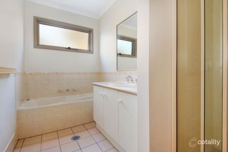 Property photo of 338 Shirleen Crescent Lavington NSW 2641
