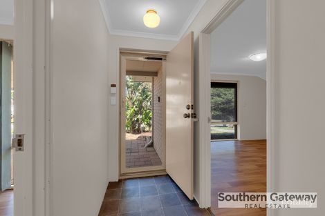 Property photo of 6 Gould Close Brookdale WA 6112