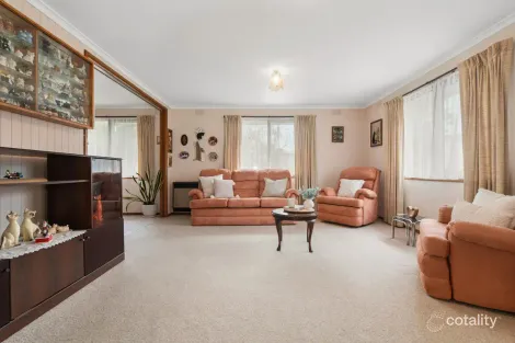 Property photo of 24 Walbundry Avenue Frankston VIC 3199