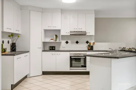 Property photo of 27 Saxby Crescent Mount Louisa QLD 4814