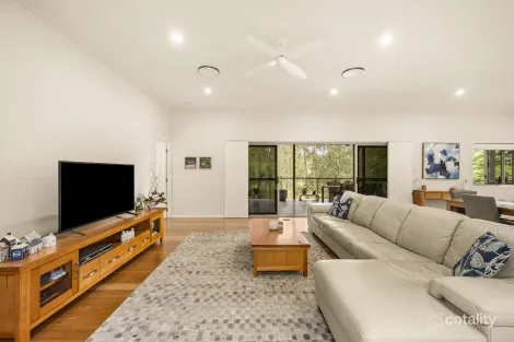 Property photo of 51 Candowie Crescent Karana Downs QLD 4306