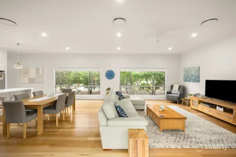 Property photo of 51 Candowie Crescent Karana Downs QLD 4306