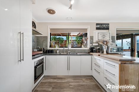 Property photo of 21 Moss Street Melton South VIC 3338
