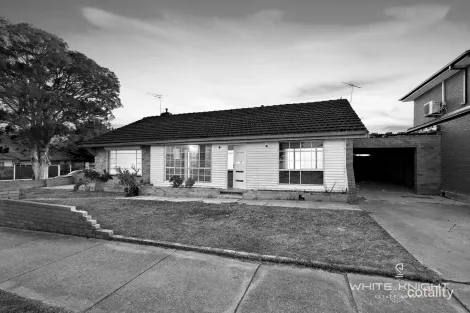 Property photo of 2 Craigielea Avenue St Albans VIC 3021
