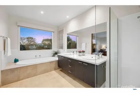 Property photo of 82 Sands Boulevard Torquay VIC 3228