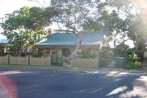 11 Oakland Ave, The Entrance, NSW 2261