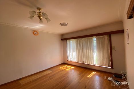 Property photo of 27 McLeod Road St Albans VIC 3021