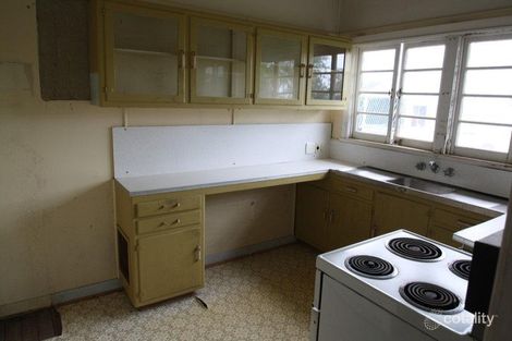 Property photo of 212 Prince Edward Parade Scarborough QLD 4020