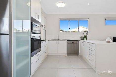 2104/299 Napper Rd, Arundel, QLD 4214