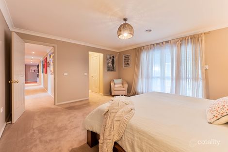 Property photo of 2 Windarra Place Marrangaroo NSW 2790