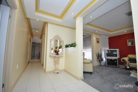 Property photo of 4 Shepherd Avenue Roxburgh Park VIC 3064