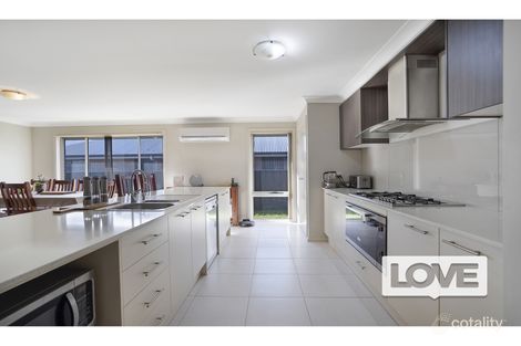 Property photo of 52 Niven Parade Rutherford NSW 2320