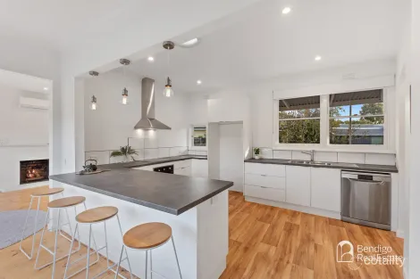 33 Alamein Ct, Golden Square, VIC 3555