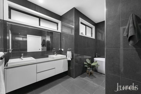 Property photo of 27 Angophora Drive Pokolbin NSW 2320