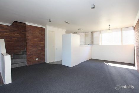 Property photo of 2/72 Days Avenue Yeronga QLD 4104