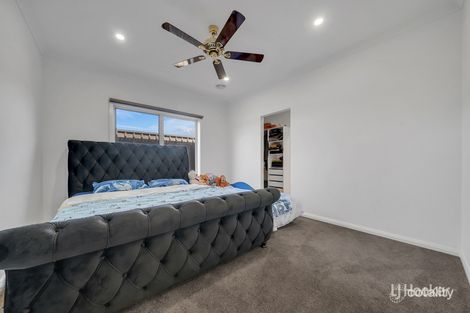 Property photo of 14 Letchworth Street Strathtulloh VIC 3338