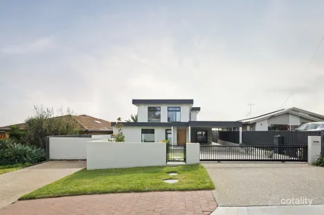 10 Kurnabinna Tce, Hallett Cove, SA 5158