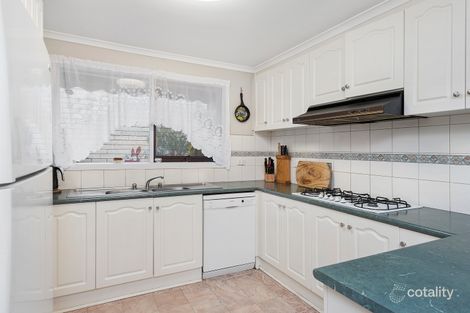 Property photo of 2 Plumpton Court Endeavour Hills VIC 3802