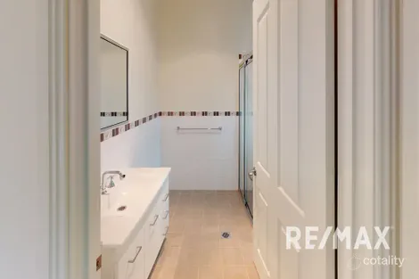 Property photo of 2/6 Banksia Place Junee NSW 2663