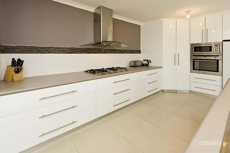 4a Strathearn Rd, Forrestfield, WA 6058