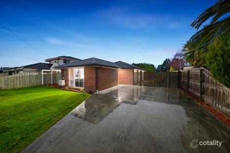 Property photo of 18 Willora Crescent Cranbourne West VIC 3977