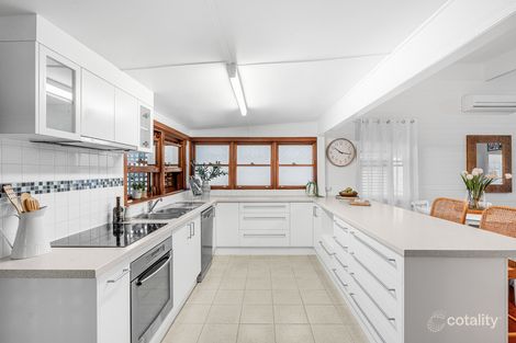 Property photo of 47 Uplands Terrace Wynnum QLD 4178