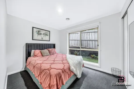 Property photo of 7/4 Paydon Way Hampton Park VIC 3976
