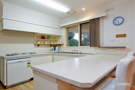 Property photo of 2 Polaris Drive Sale VIC 3850