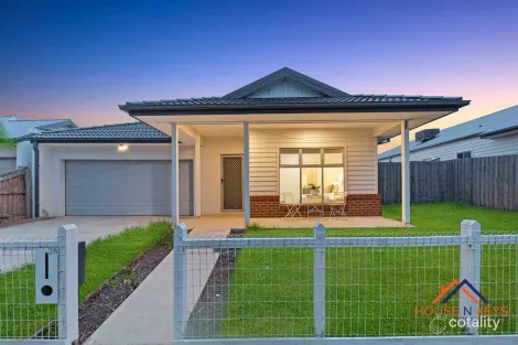 Property photo of 28 Rochester Crescent Eynesbury VIC 3338