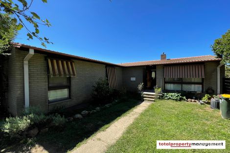 4 Cheeke Pl, Latham, ACT 2615