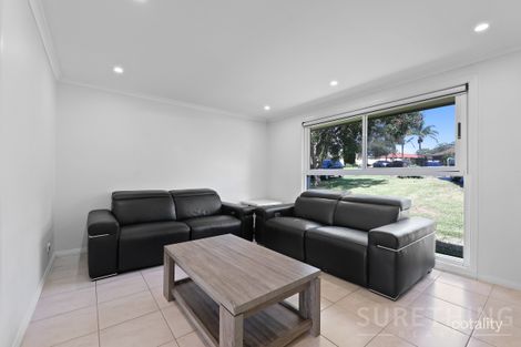 Property photo of 6 Cherry Place Macquarie Fields NSW 2564