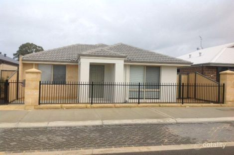 28 Wyperfeld St, Yanchep, WA 6035