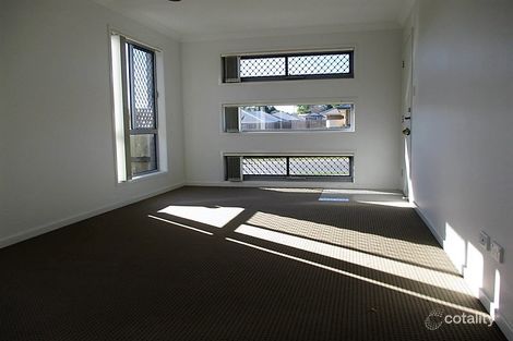 Property photo of 1/64 Littleford Circuit Bundamba QLD 4304