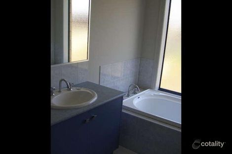 Property photo of 28 Sapphire Place Springvale VIC 3171