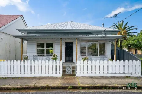 5a York St, Mayfield, NSW 2304