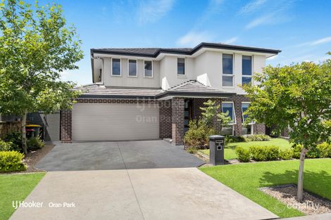 8 Matich Pl, Oran Park, NSW 2570