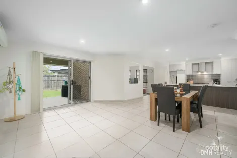 Property photo of 8 Dahlia Close Flagstone QLD 4280