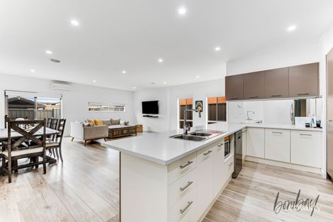 Property photo of 6 Boroka Way Craigieburn VIC 3064