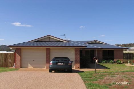 16 Tennyson Ct, Westbrook, QLD 4350