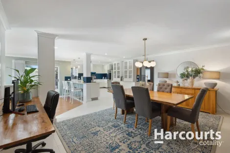 Property photo of 10 Lind Court Quinns Rocks WA 6030