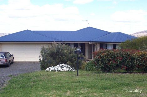 Property photo of 11 Commonwealth Crescent Gowrie Junction QLD 4352