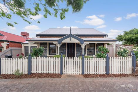 Property photo of 18 Featherstone Circuit Greenwith SA 5125