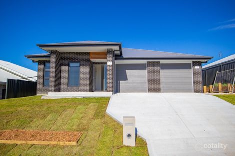Property photo of 19 Royston Circuit Farley NSW 2320