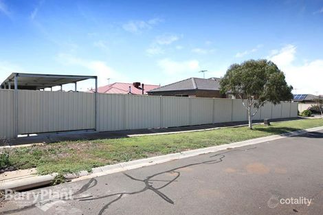 Property photo of 55 Featherhead Way Harkness VIC 3337