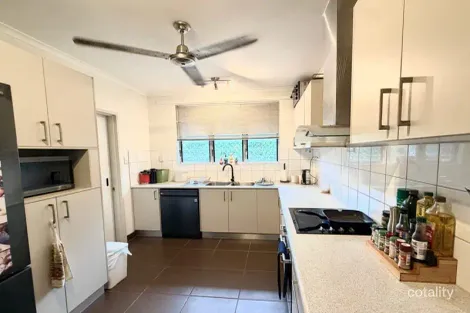 4 Sextant Ct, Woodroffe, NT 0830