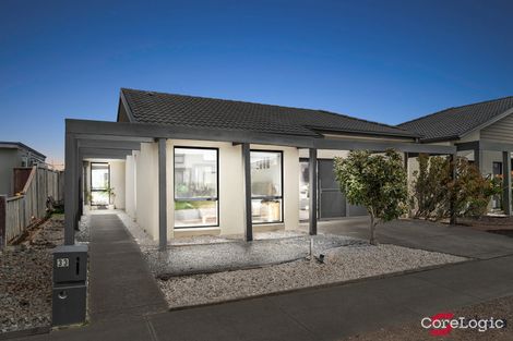 Property photo of 33 Giverny Close Burnside Heights VIC 3023