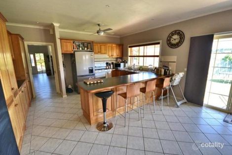 Property photo of 22 Kent Court Mansfield VIC 3722