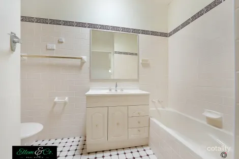 Property photo of 20 Wall Street Mount Warrigal NSW 2528