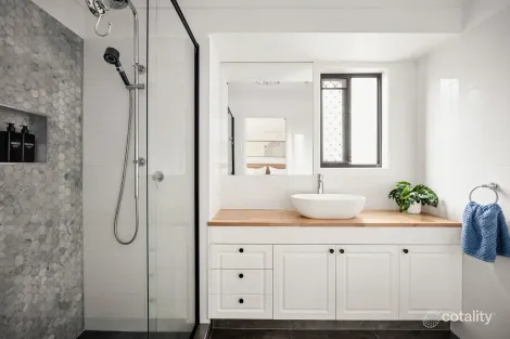 Property photo of 26 Oldfield Place Brookfield QLD 4069